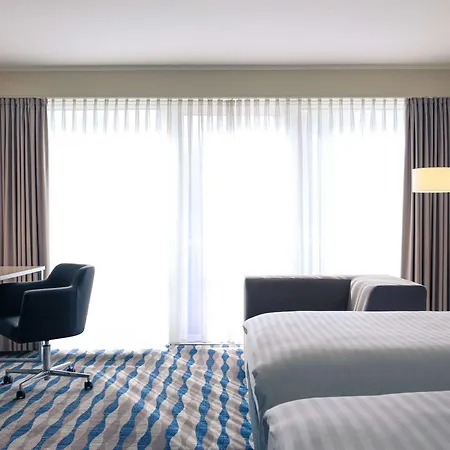 Mercure Am Entenfang 4* הנובר