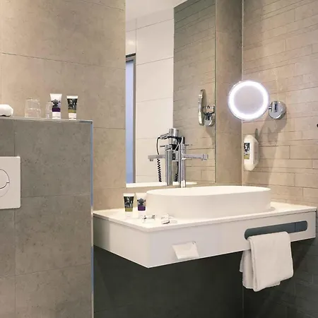 Mercure Am Entenfang Hotel 4*
