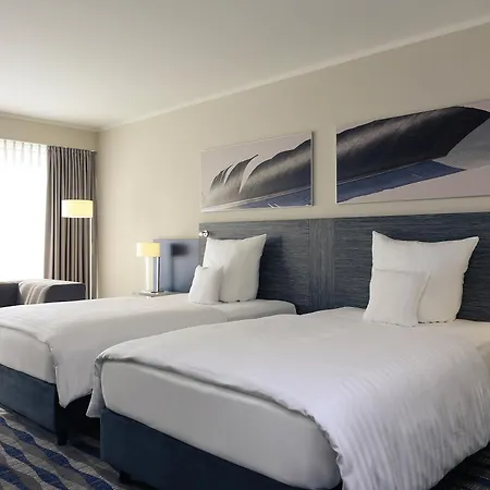 Mercure Am Entenfang Hotel 4*