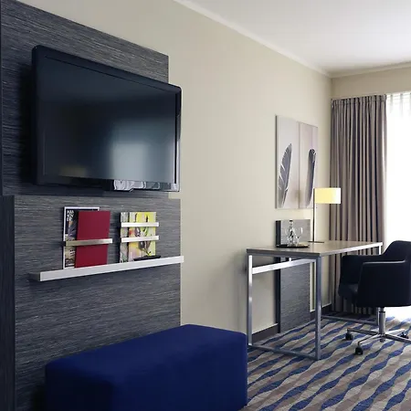 Hotel Mercure Am Entenfang 4*