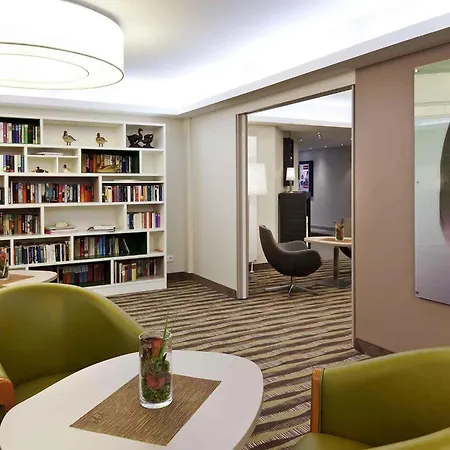 Hotel Mercure Am Entenfang 4*