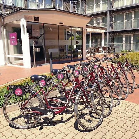 Mercure Am Entenfang Hotel 4*
