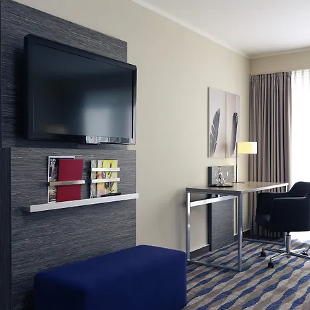 Mercure Am Entenfang Hotel 4*