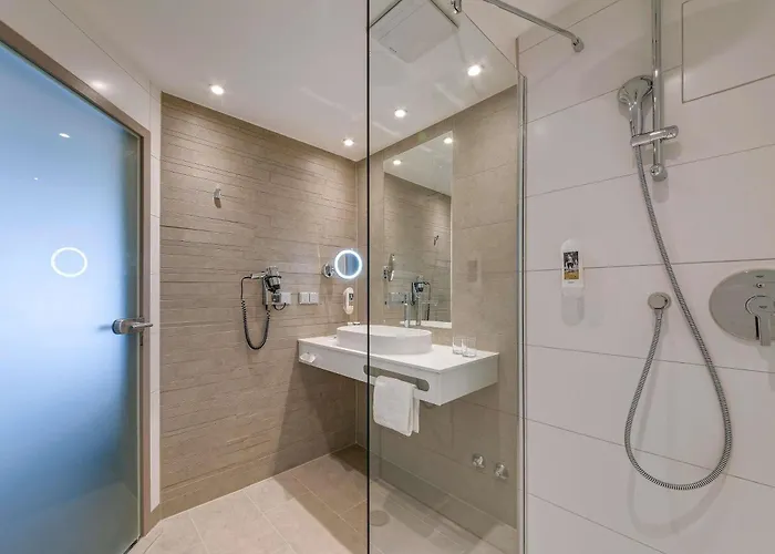 ميركيور آم إنتنفانغ 4* هانوفر